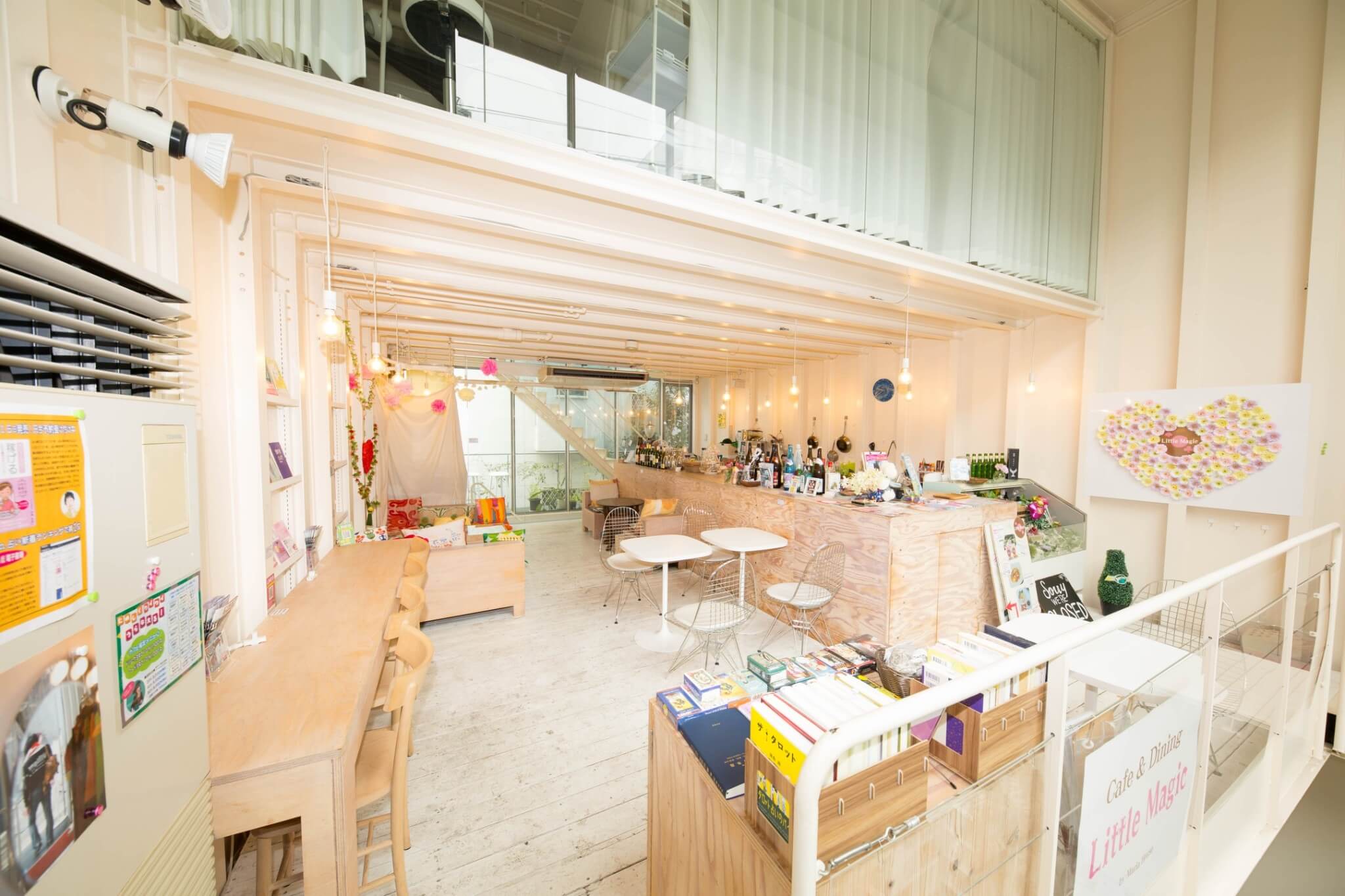 原宿ほしよみ堂　店内スペース3