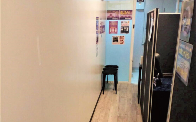 千里眼 栄本店3階SW 鑑定ブース前