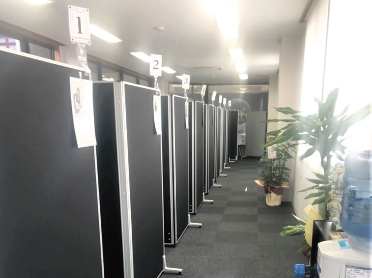 鑑定ブース前