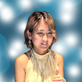 ルーシャ先生のプロフィール写真