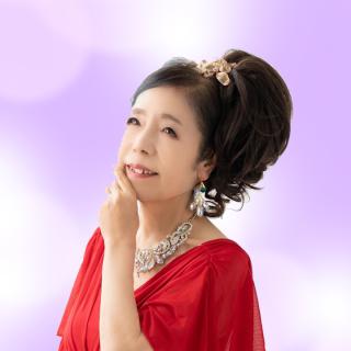 橘 亜依占い師
