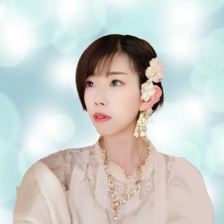 フレイア・麻里愛先生