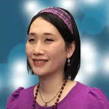 パープル 婦人占い師
