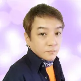 歌万智占い師