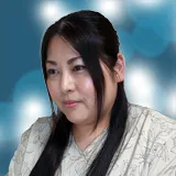 翡翠　凛占い師